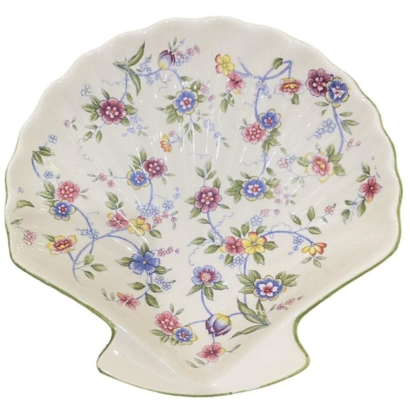 Andrea by Sadek made in Japan floral shell dish 8.5 inches green trim - Picture 1 of 7